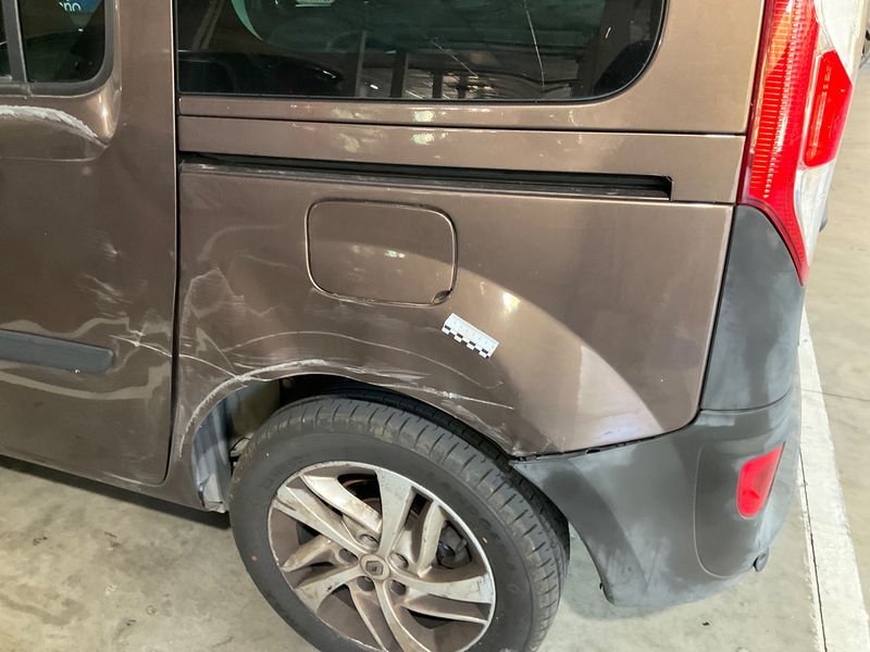 Renault Kangoo 1.5 dCi Extrem 2017 – снимка 23