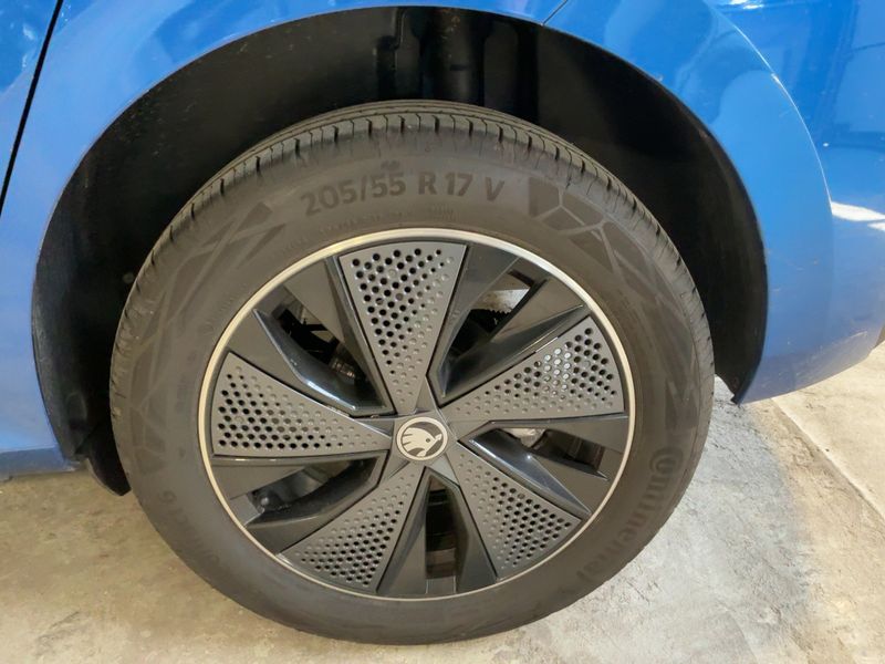 Skoda Kamiq 1.5 TSI ACT Monte Carlo 2025 – снимка 5
