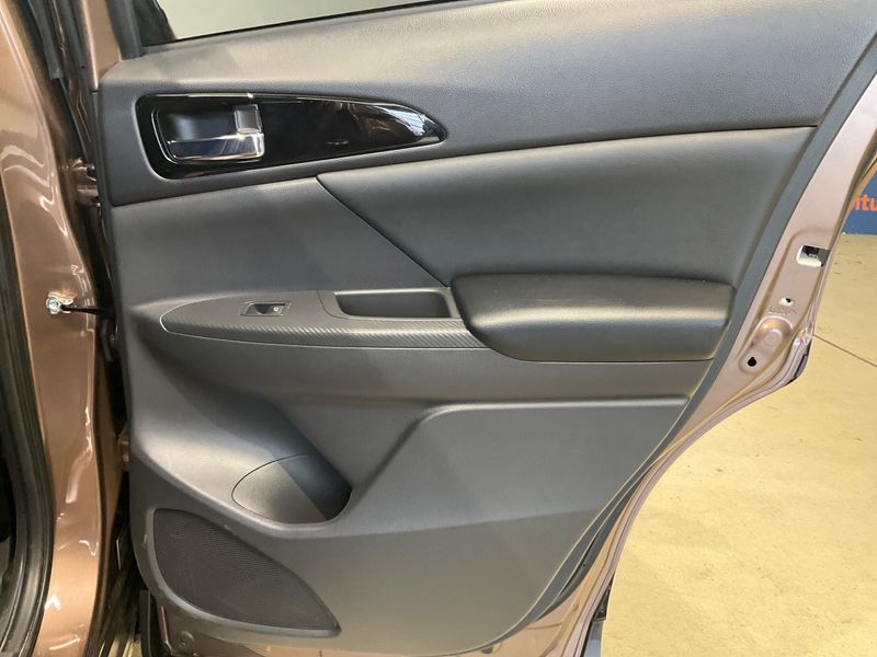 Mitsubishi Eclipse Cross 1.5 T-MIVEC Top 4WD 2019 – снимка 28