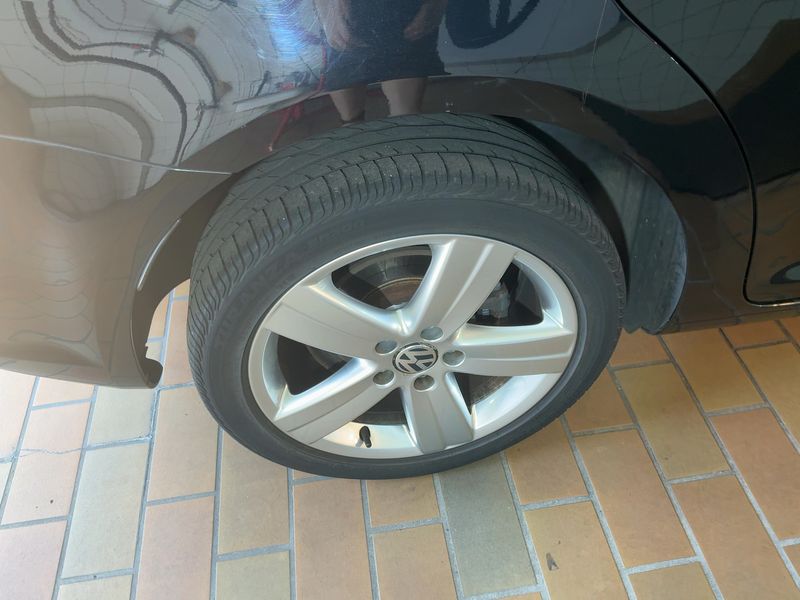 Volkswagen Touran 1.4 TSI Life 2013 – снимка 9