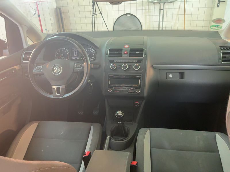 Volkswagen Touran 1.4 TSI Life 2013 – снимка 17