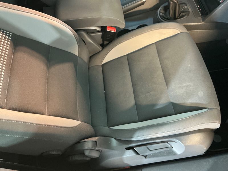 Volkswagen Touran 1.4 TSI Life 2013 – снимка 34