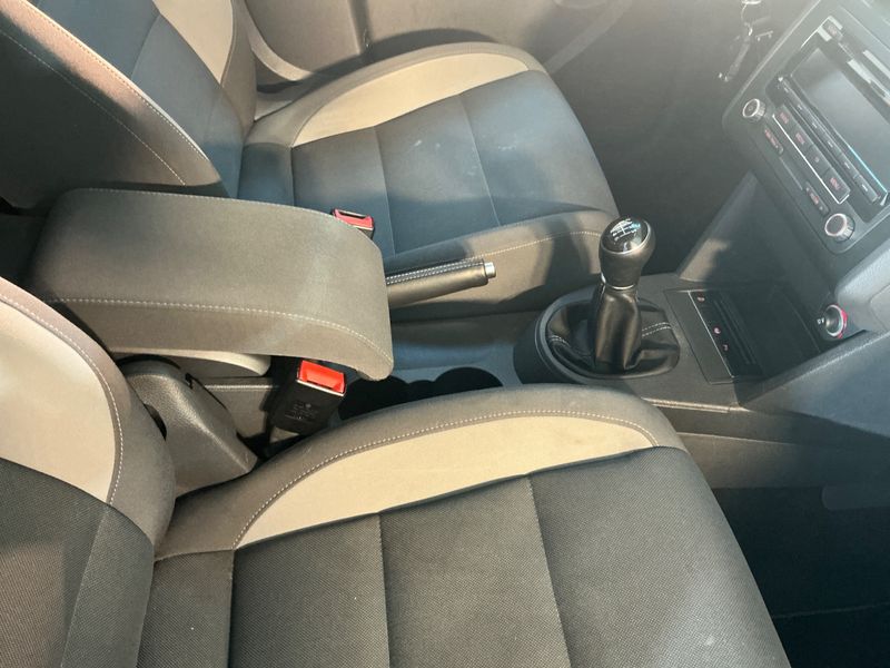 Volkswagen Touran 1.4 TSI Life 2013 – снимка 36