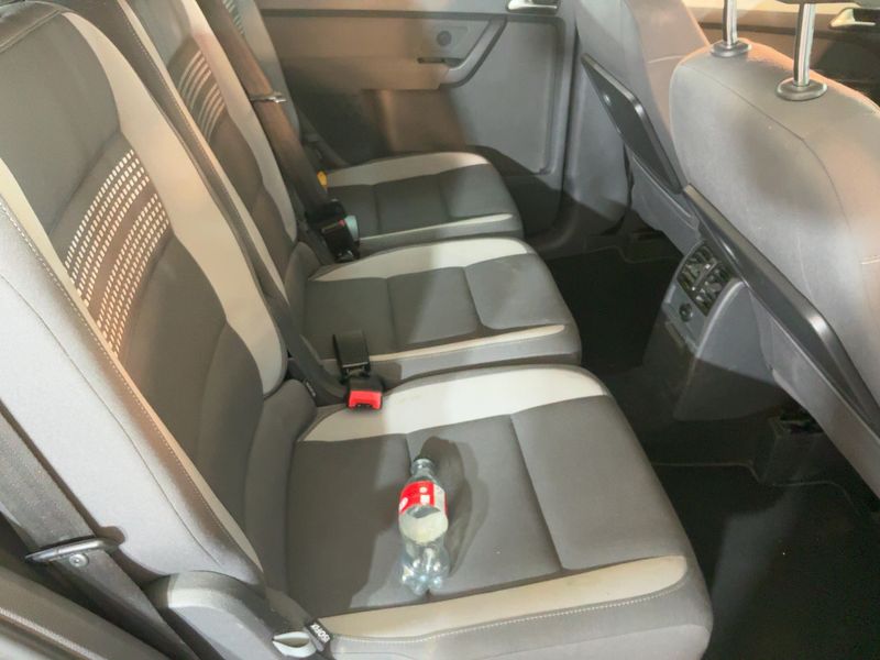 Volkswagen Touran 1.4 TSI Life 2013 – снимка 19