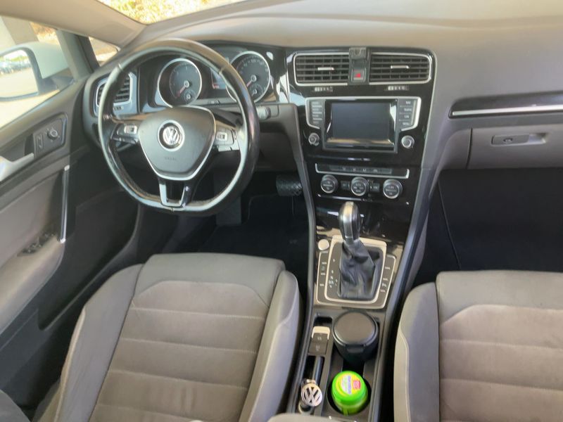 Volkswagen Golf VII 2.0 TDI Carat BlueMotion Tech 2015 – снимка 17