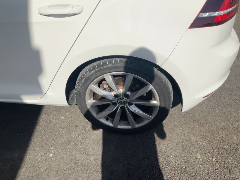 Volkswagen Golf VII 2.0 TDI Carat BlueMotion Tech 2015 – снимка 5