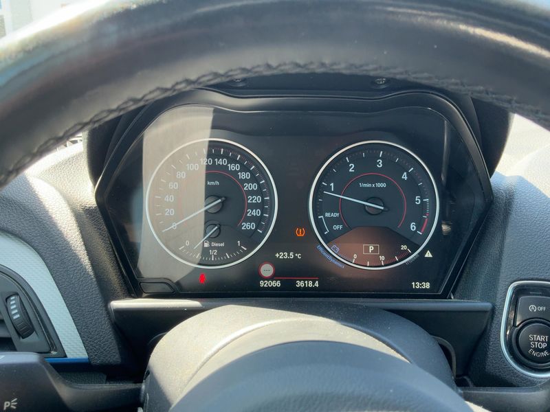 BMW 1er 120d xDrive M Sport 2016 – снимка 18