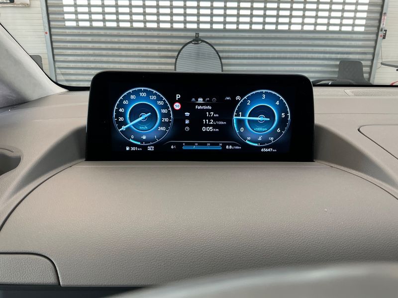 Hyundai Staria 2.2 CRDi Signature 4WD 2022 – снимка 19