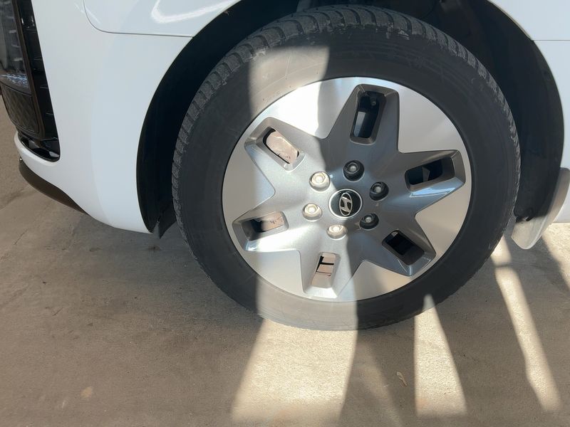 Hyundai Staria 2.2 CRDi Signature 4WD 2022 – снимка 3