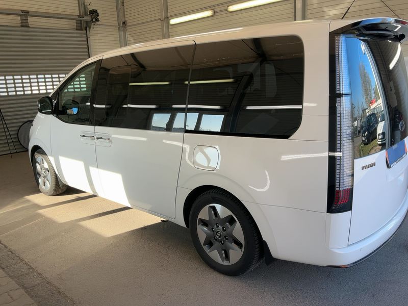 Hyundai Staria 2.2 CRDi Signature 4WD 2022 – снимка 6