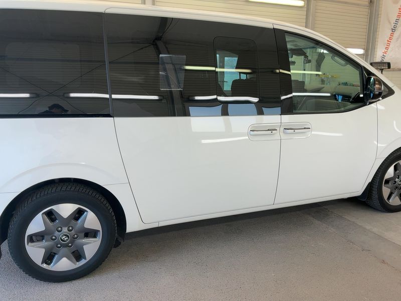 Hyundai Staria 2.2 CRDi Signature 4WD 2022 – снимка 10