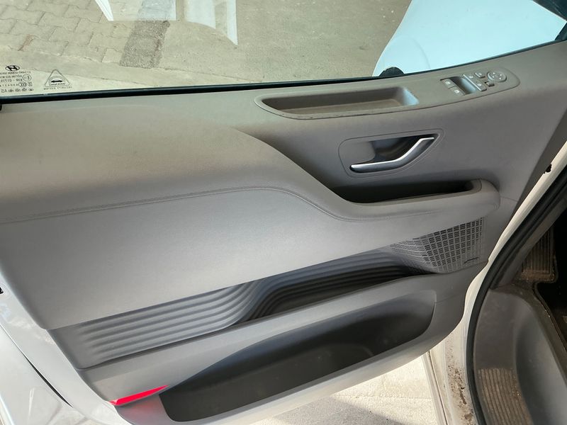 Hyundai Staria 2.2 CRDi Signature 4WD 2022 – снимка 29