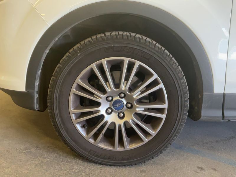 Ford Kuga 2.0 TDCi Titanium 2013 – снимка 3
