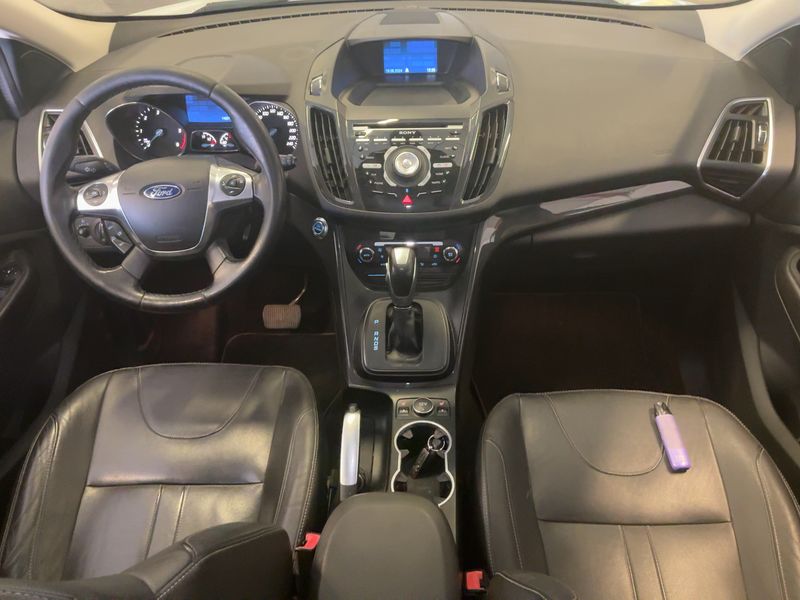 Ford Kuga 2.0 TDCi Titanium 2013 – снимка 17
