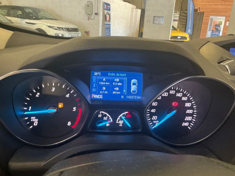 Ford Kuga 2.0 TDCi Titanium 2013 – снимка 18