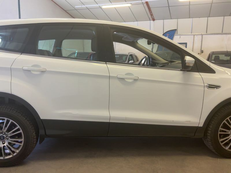 Ford Kuga 2.0 TDCi Titanium 2013 – снимка 10