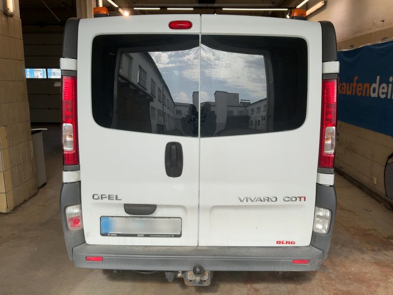 Opel Vivaro 2.0 CDTI Kombi L1H1 2,7t 2013 – снимка 7