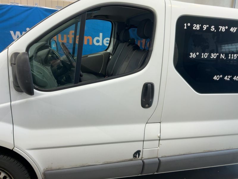 Opel Vivaro 2.0 CDTI Kombi L1H1 2,7t 2013 – снимка 4