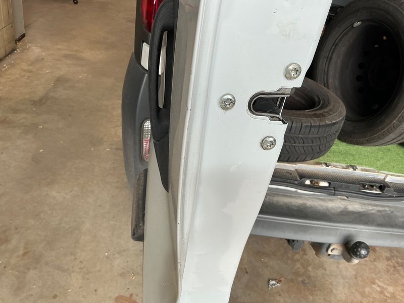Opel Vivaro 2.0 CDTI Kombi L1H1 2,7t 2013 – снимка 43