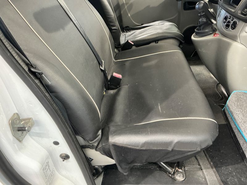 Opel Vivaro 2.0 CDTI Kombi L1H1 2,7t 2013 – снимка 40