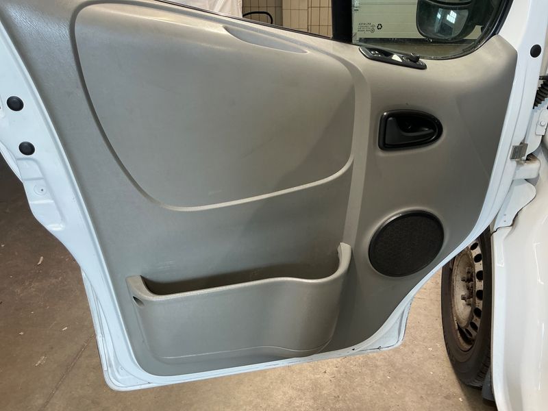 Opel Vivaro 2.0 CDTI Kombi L1H1 2,7t 2013 – снимка 36