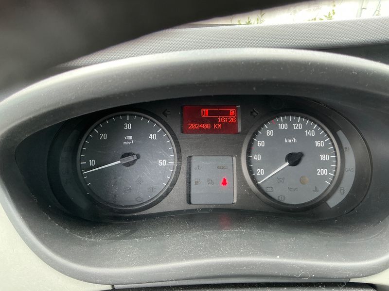 Opel Vivaro 2.0 CDTI Kombi L1H1 2,7t 2013 – снимка 19