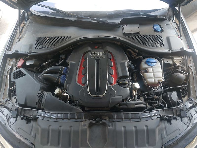 Audi RS 6 4.0 V8 TFSI quattro 2013 – снимка 8