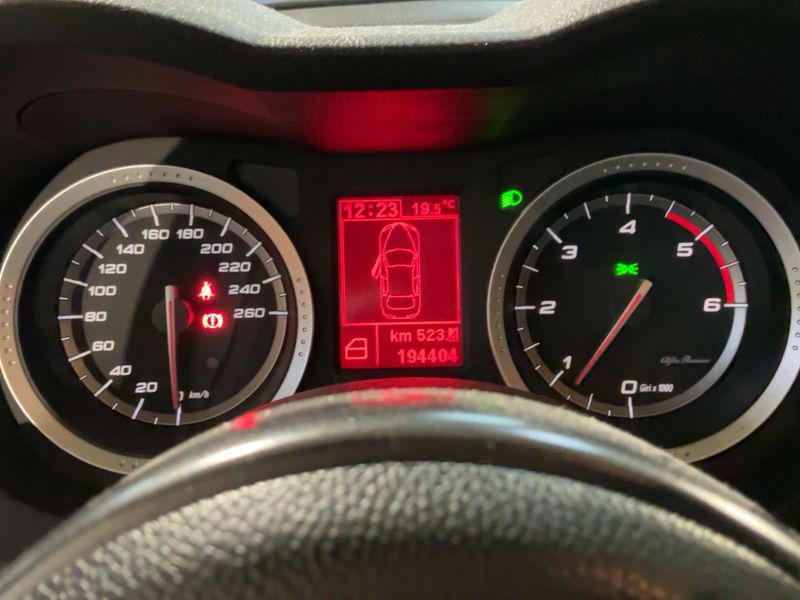 Alfa Romeo Alfa 159 2.0 JTDM Sport 2011 – снимка 18