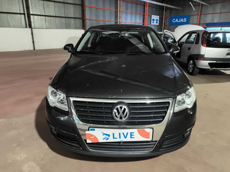 Volkswagen Passat 2.0 TDI Sportline 2005 – снимка 7