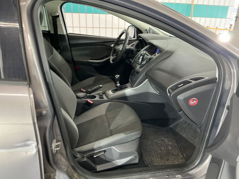 Ford Focus 1.6 TDCi Trend 2011 – снимка 3
