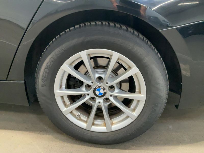 BMW 3er 318d Advantage 2017 – снимка 18
