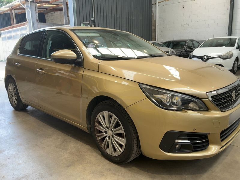 Peugeot 308 1.2 e-THP Allure 2017 – снимка 12