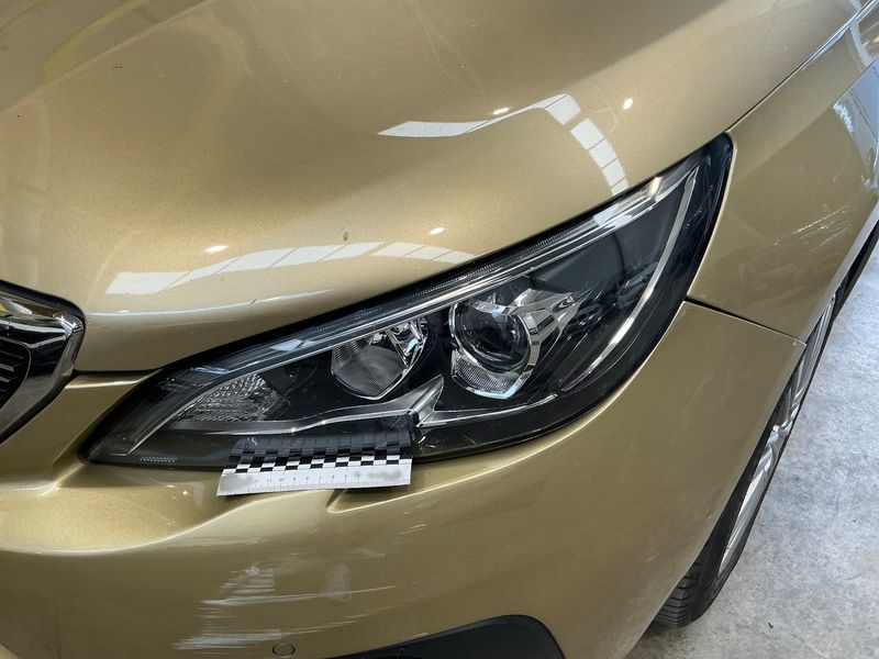 Peugeot 308 1.2 e-THP Allure 2017 – снимка 34
