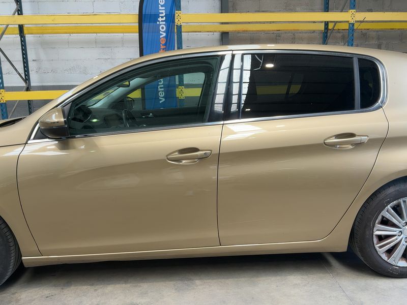 Peugeot 308 1.2 e-THP Allure 2017 – снимка 4