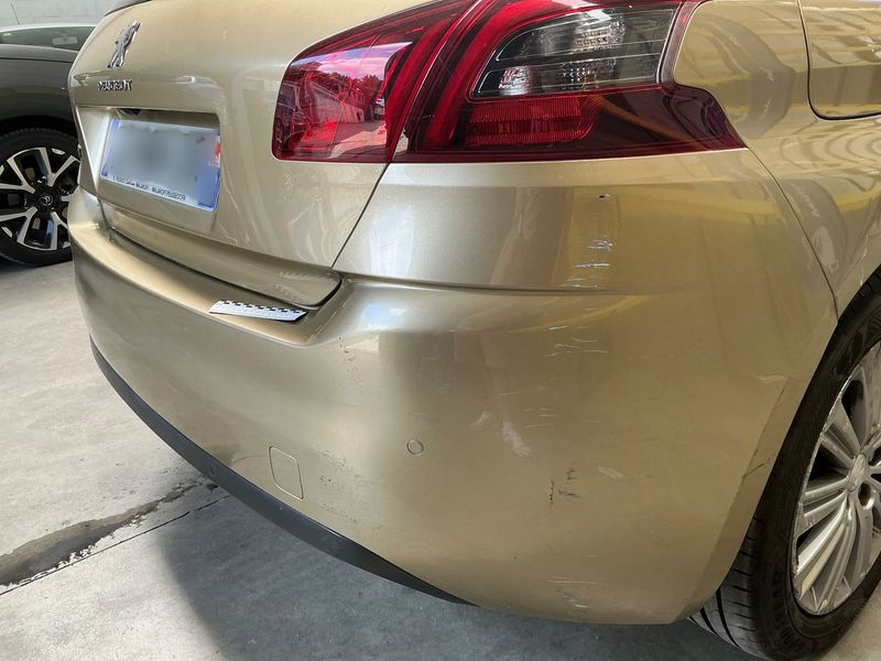 Peugeot 308 1.2 e-THP Allure 2017 – снимка 30