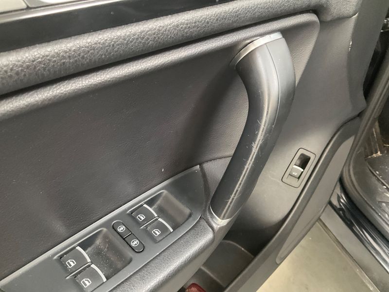 Volkswagen Touareg 3.0 V6 TDI Carat 4Motion 2015 – снимка 28