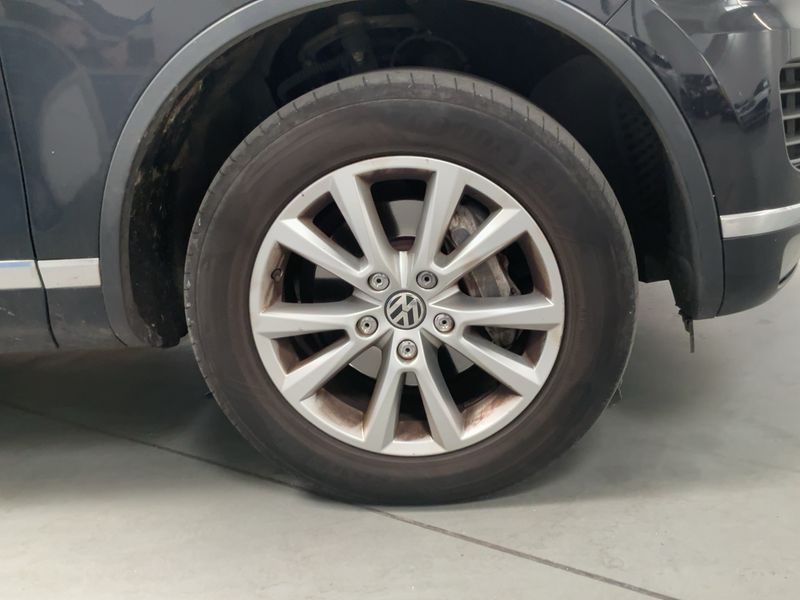 Volkswagen Touareg 3.0 V6 TDI Carat 4Motion 2015 – снимка 11