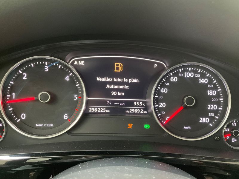 Volkswagen Touareg 3.0 V6 TDI Carat 4Motion 2015 – снимка 18