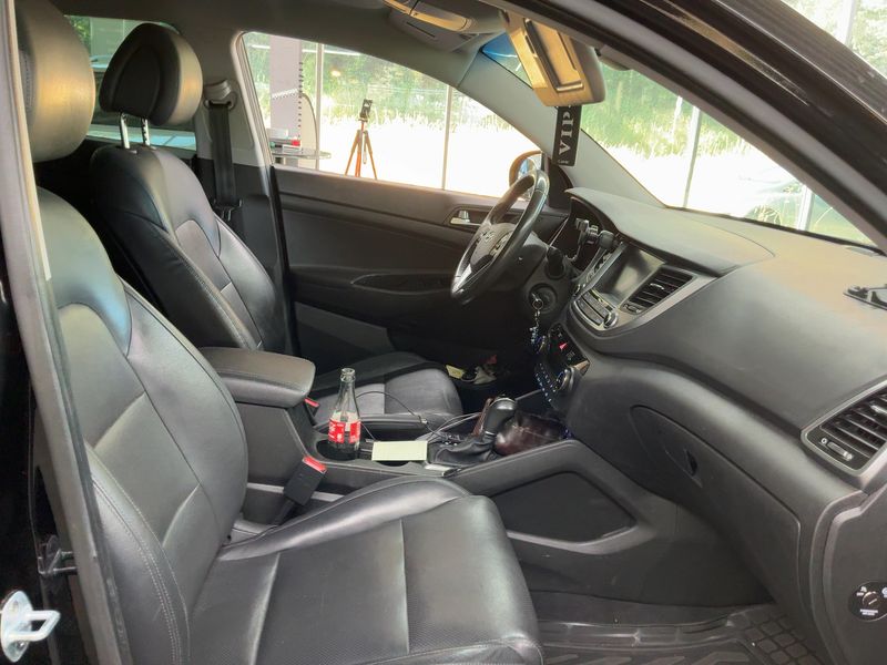 Hyundai Tucson 1.6 TGDI Premium 2WD 2018 – снимка 16