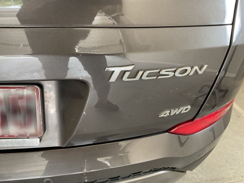 Hyundai Tucson 2.0 CRDi Advantage 4WD 2016 – снимка 30