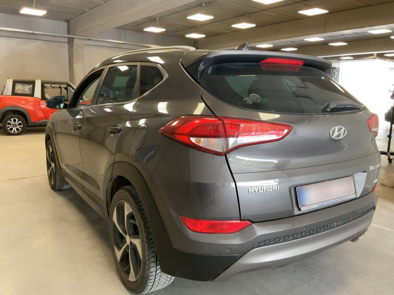 Hyundai Tucson 2.0 CRDi Advantage 4WD 2016 – снимка 6