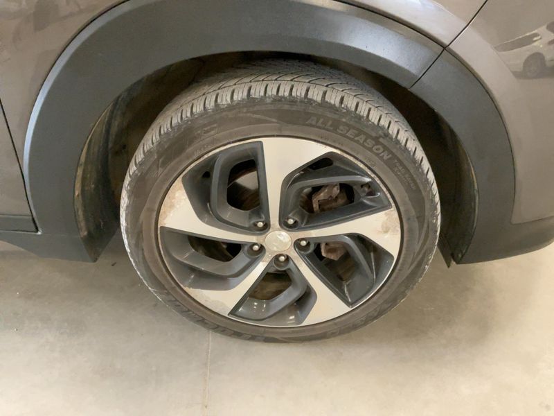 Hyundai Tucson 2.0 CRDi Advantage 4WD 2016 – снимка 11