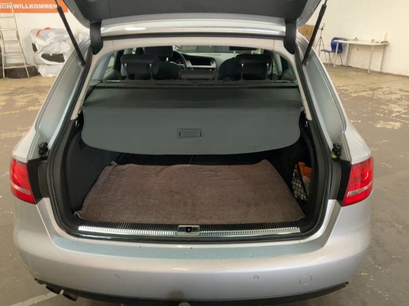 Audi A4 1.8 TFSI Attraction 2009 – снимка 16