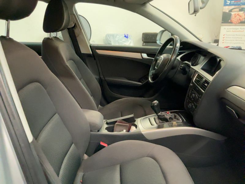 Audi A4 1.8 TFSI Attraction 2009 – снимка 17