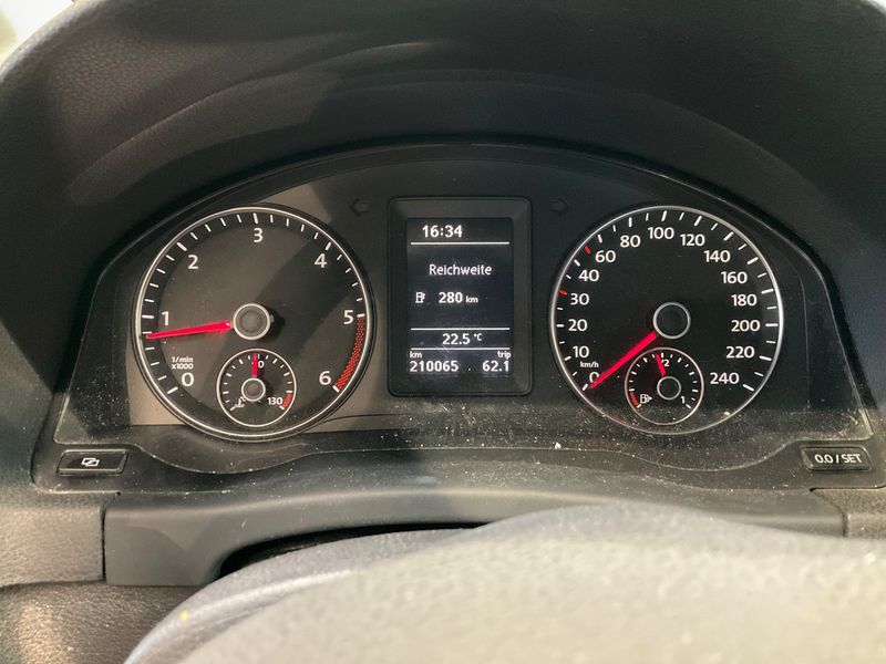 Volkswagen Golf VI Plus 1.6 TDI Team 2009 – снимка 4