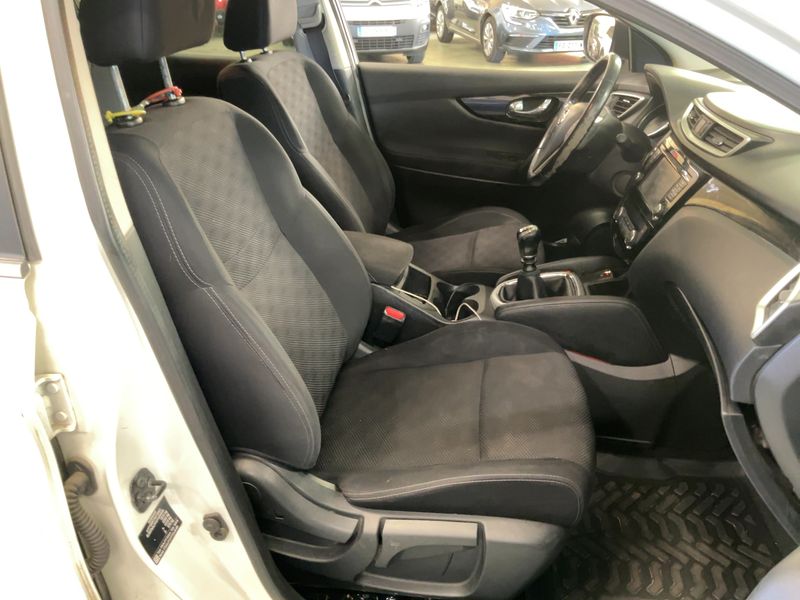Nissan Qashqai 1.5 Turbodiesel N-Connecta 2017 – снимка 16