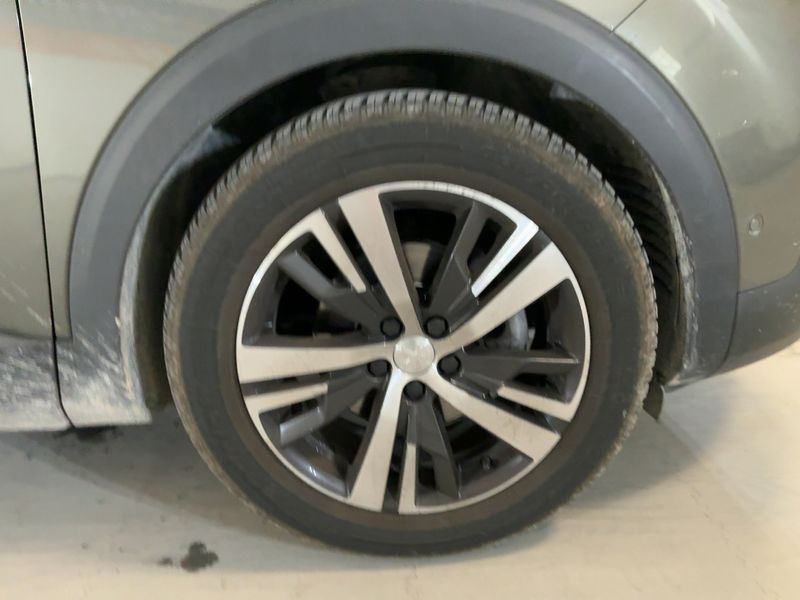 Peugeot 3008 1.5 Blue-HDi GT Line 2019 – снимка 11