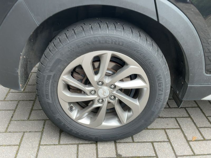 Hyundai Tucson 1.7 CRDi Style blue 2WD 2017 – снимка 9