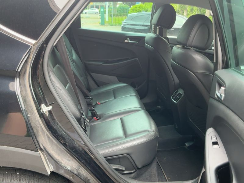 Hyundai Tucson 1.7 CRDi Style blue 2WD 2017 – снимка 19