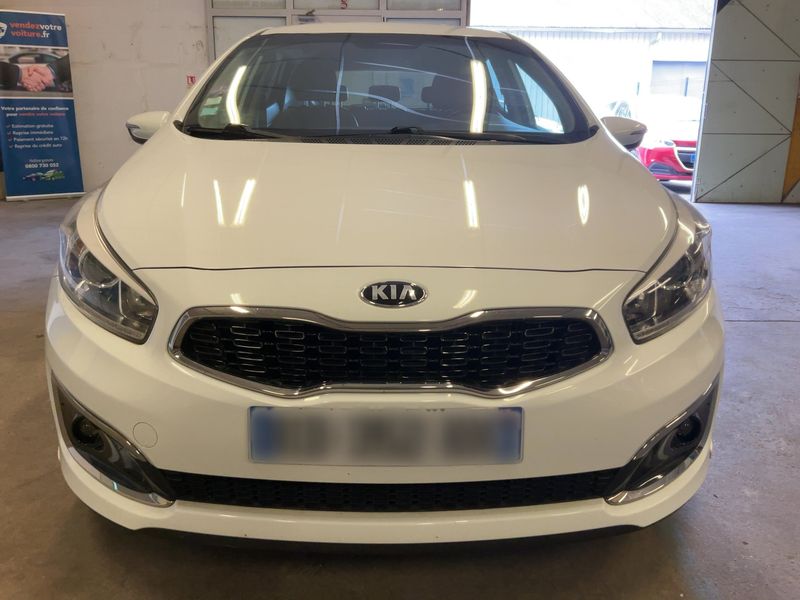 Kia cee'd 1.6 TGDI GT 2016 – снимка 14